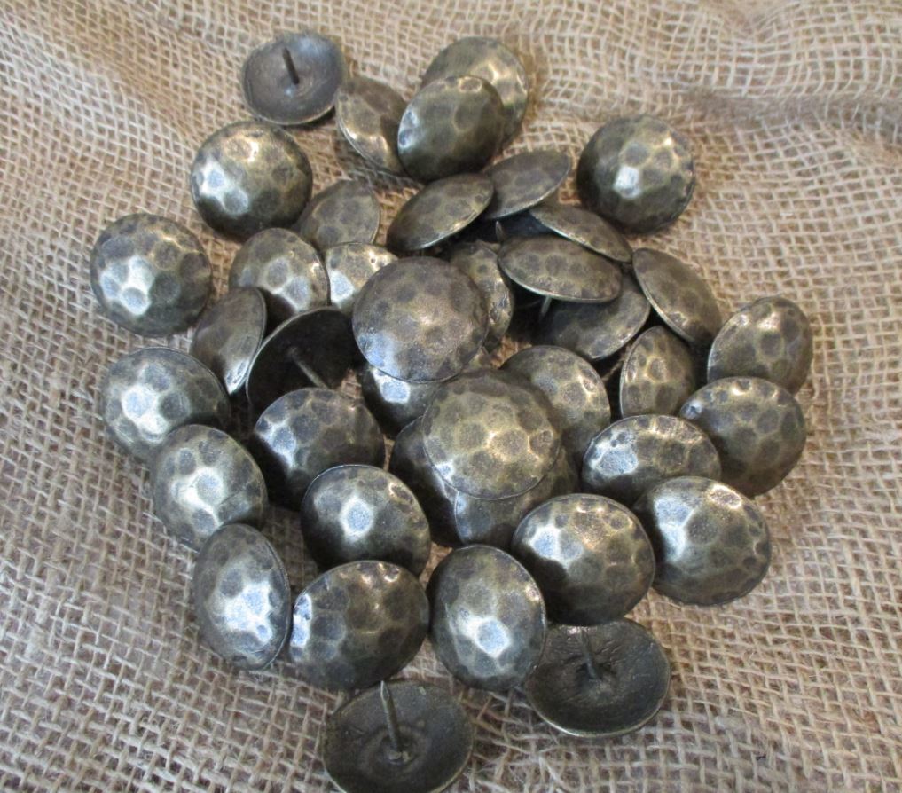 Clavos Decorative Nail Heads Rustic Worn Brass Finish 1 1/2″ MIDWEST